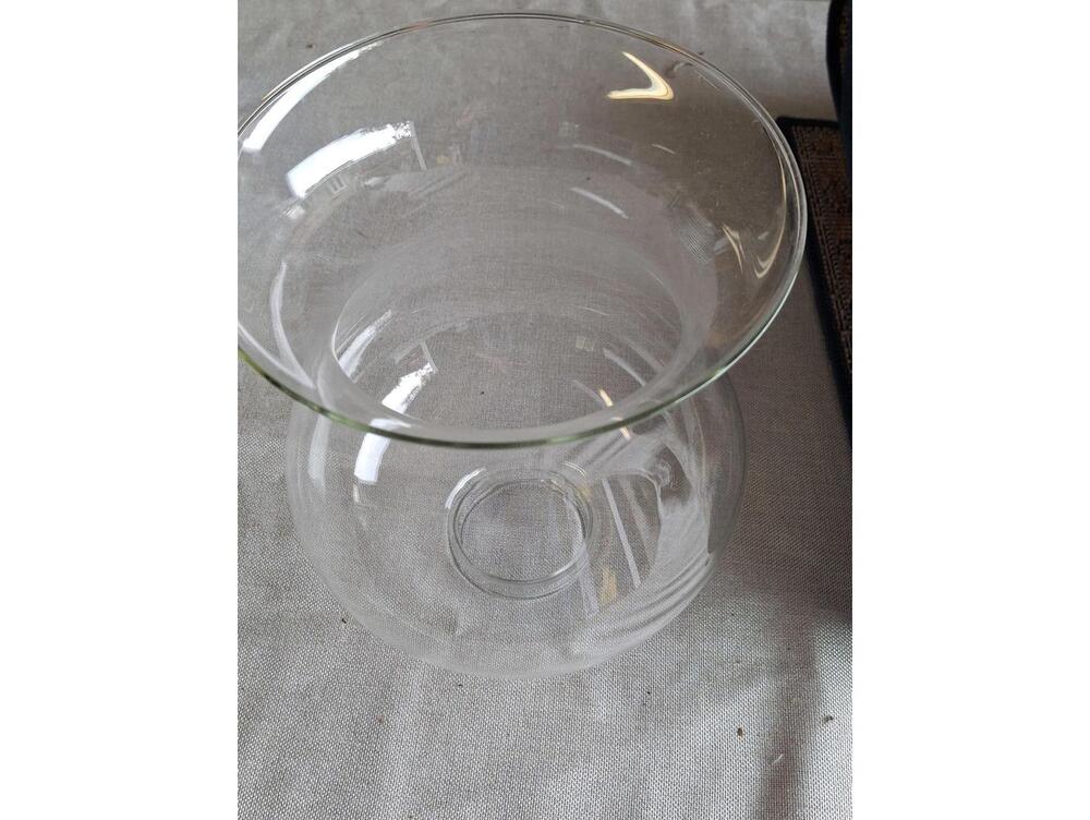 Elegant Glass Candle Holder - Perfect for Home Decor